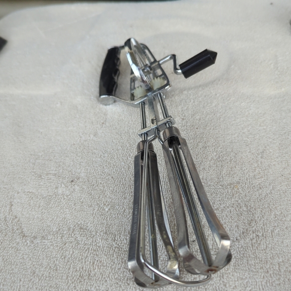 Vintage Stainless Steel Hand Held Mixer Egg Beater 10-Inches Long 1960s - Picture 5 of 11